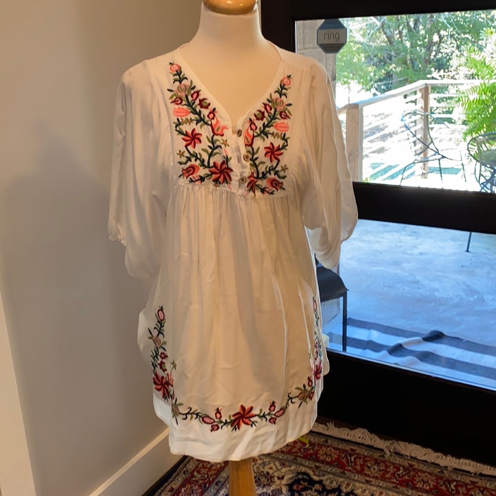Beautiful white embroidered tunic